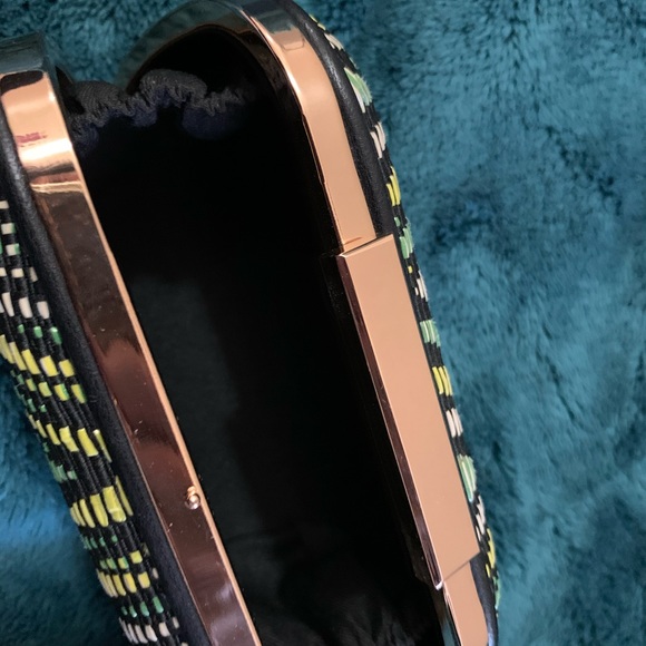 Chevron Clutch - Picture 3 of 5